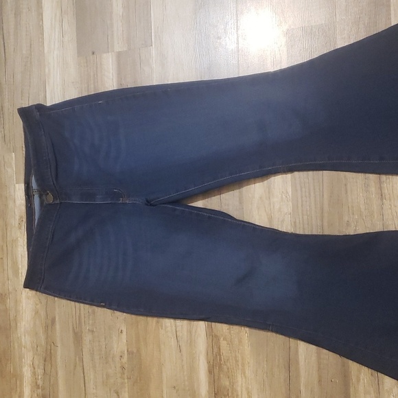 LUCKY AND BLESSED EXTREME FLARE HIGH RISE DARK WASH JEANS SZ 16 - Picture 4 of 13